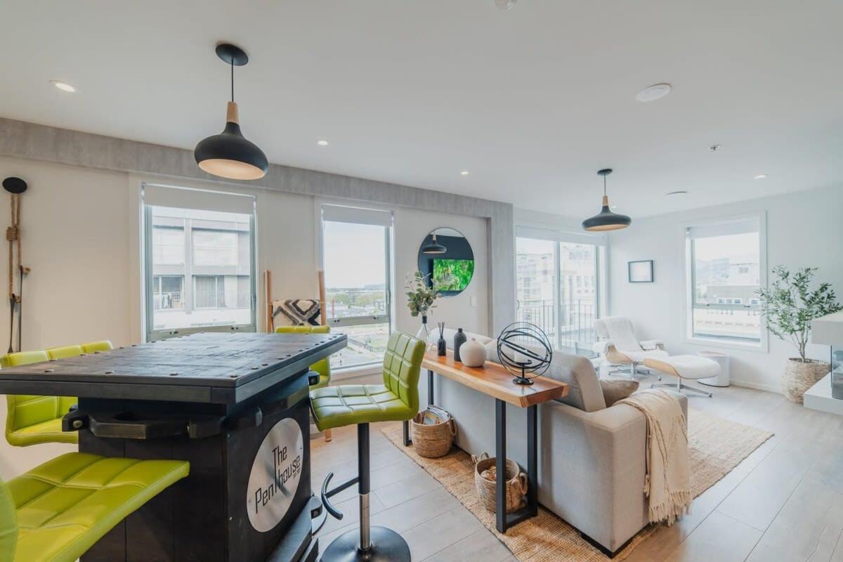 Penthouse Perfection - 2Br Elegance On Worcester St Christchurch Luaran gambar