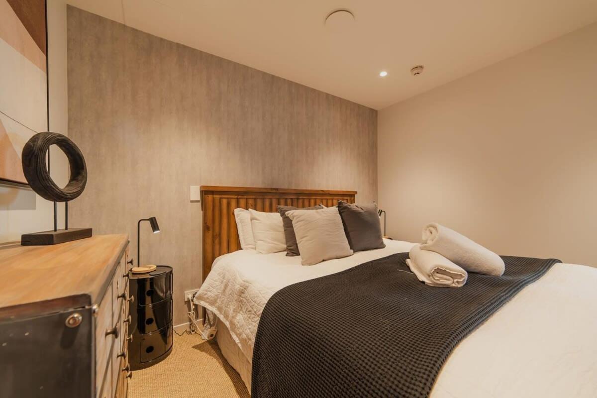 Penthouse Perfection - 2Br Elegance On Worcester St Christchurch Luaran gambar