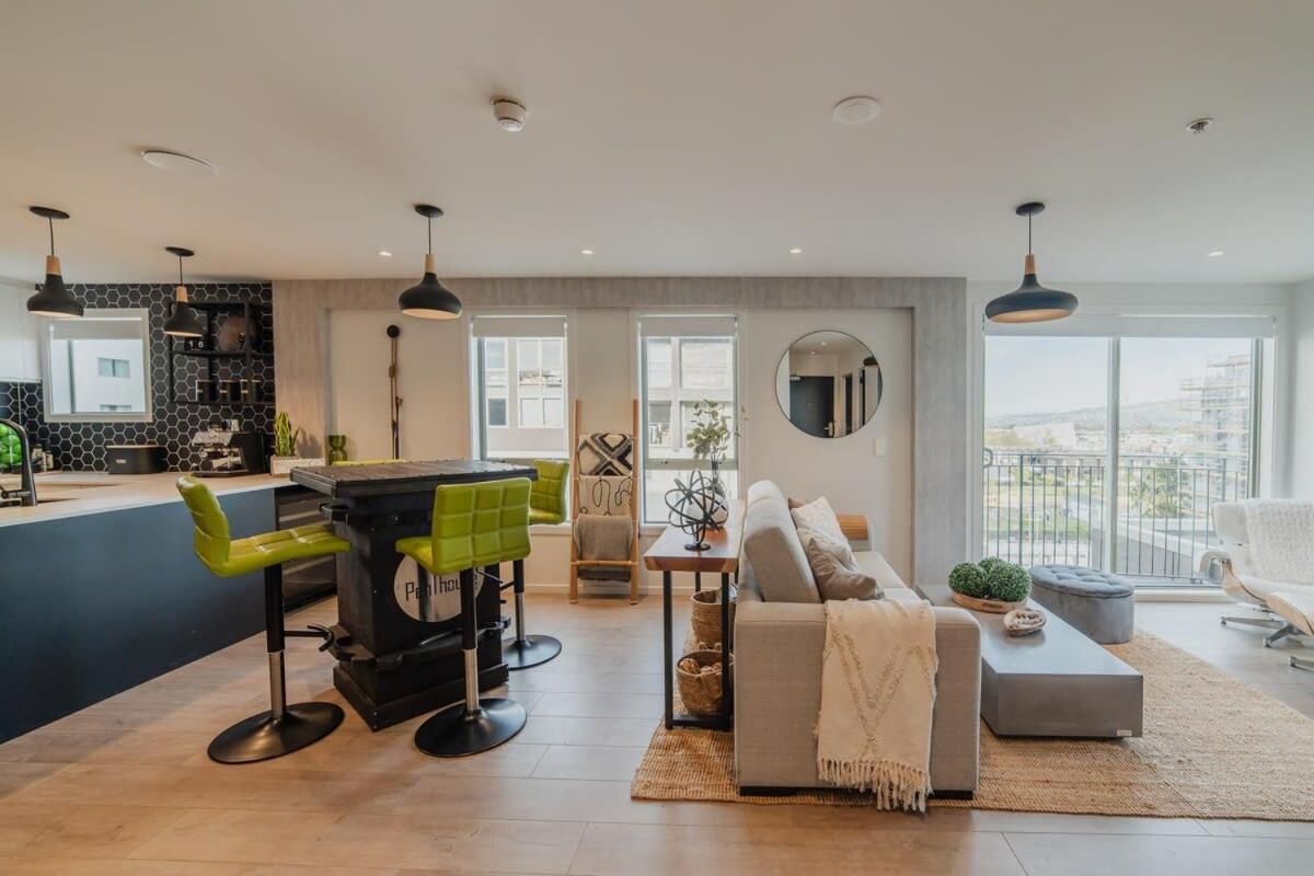 Penthouse Perfection - 2Br Elegance On Worcester St Christchurch Luaran gambar