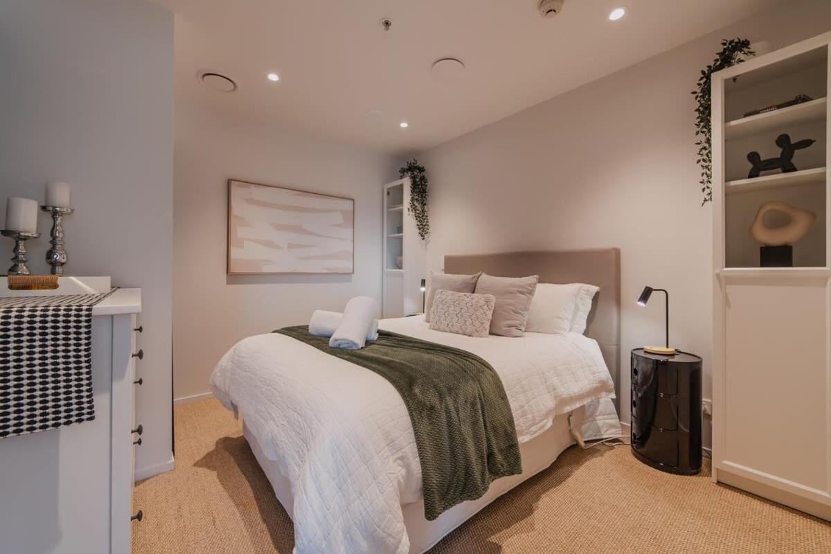 Penthouse Perfection - 2Br Elegance On Worcester St Christchurch Luaran gambar